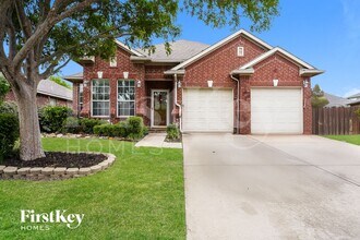 Building Photo - 905 Sheryn Dr
