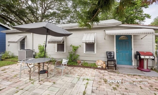 Foto del edificio - 4111 Haines Rd N