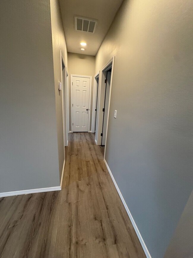 Foto del edificio - 2490 548th Rd