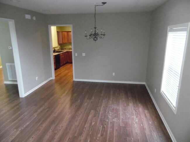 Building Photo - 4440 Rivard Ln