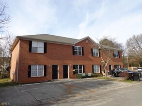 Building Photo - 15 Jordan Rd SE