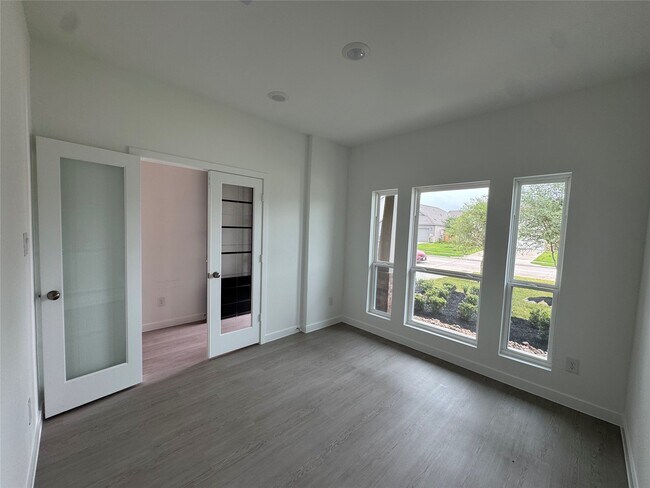 Building Photo - 6423 Green Pedal Ln