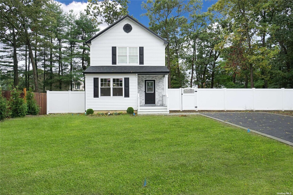 64 Kirk Ave, Ronkonkoma, NY 11779 House Rental in Ronkonkoma, NY