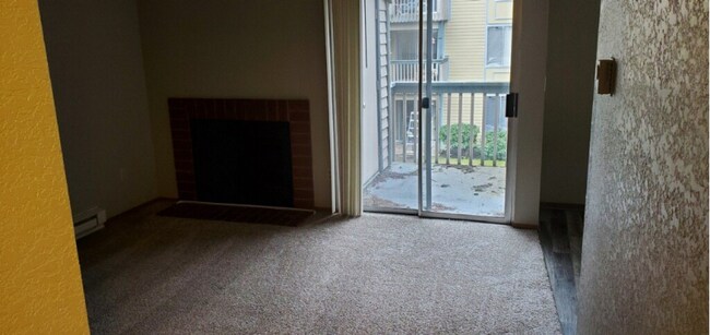 Building Photo - 7508 41st St Ct W