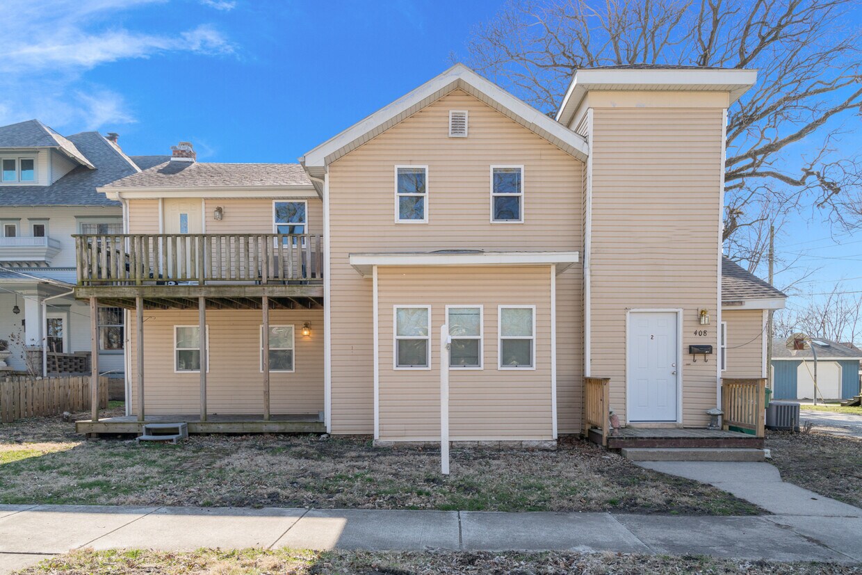 Primary Photo - 408 N Joliet St