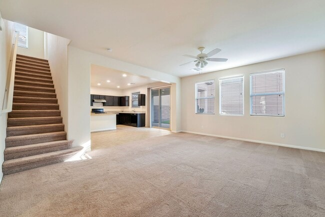 Foto del edificio - Stylish Two-Story Retreat with Designer Kitchen, Private Backyard & Flexible Living Space!