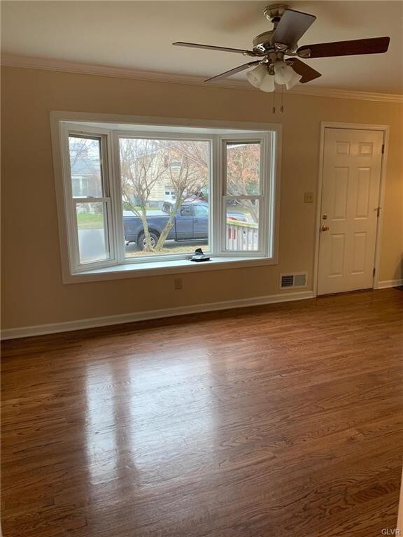 Building Photo - 1541 Primrose Ln