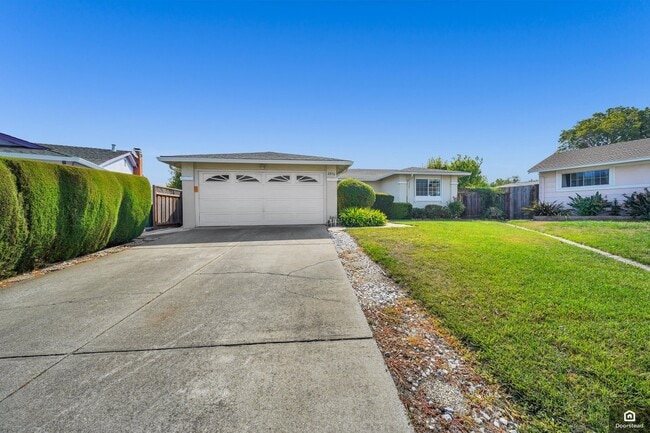 Building Photo - 2976 Tantallon Ct