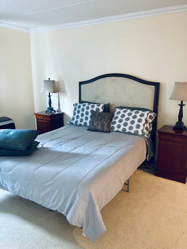 Foto principal - 568 Fairway View Dr