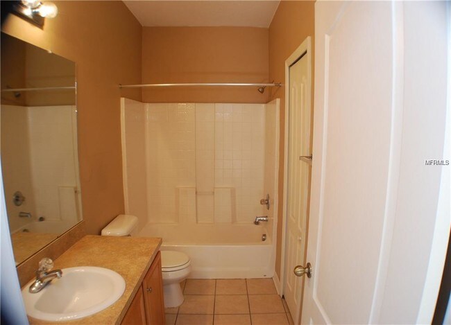 Building Photo - 5714 Fishhawk Ridge Dr