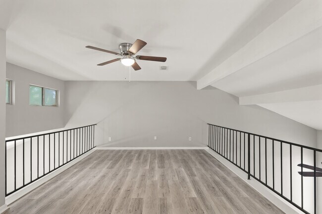 Foto del edificio - 12322 Wild Pine Dr