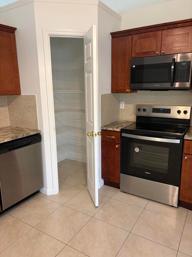 Foto del edificio - 1682 SW Glacador Ave