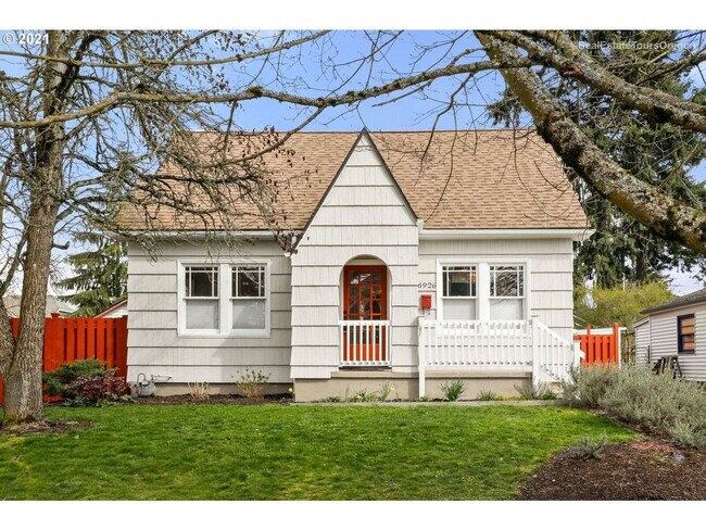 Charming Bungalow in the Heart of the Popu... - Charming Bungalow in the Heart of the Popu... House