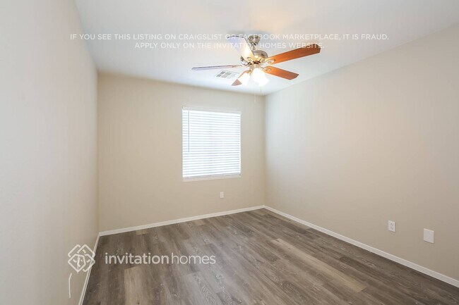 Foto del edificio - 8105 Starling View Ct