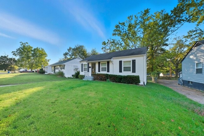 Photo - 224 Cameron Rd House