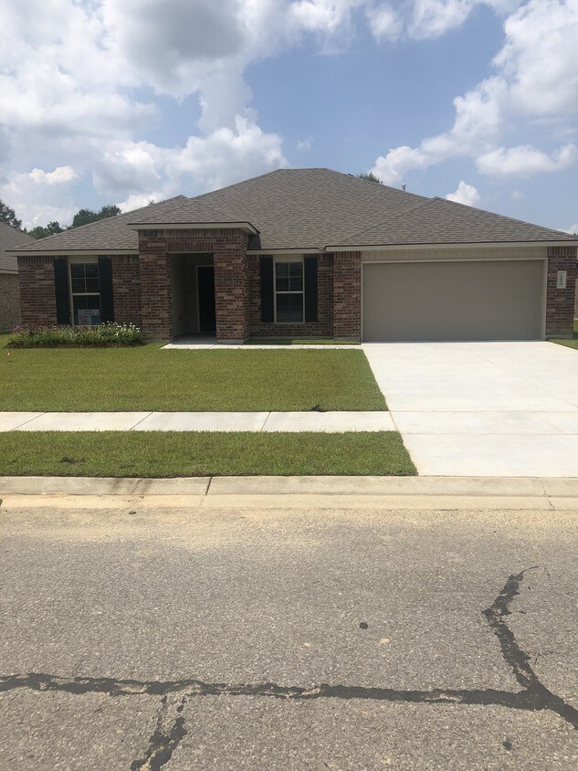 12876 Fowler Dr, Walker, LA 70785 House Rental in Walker, LA