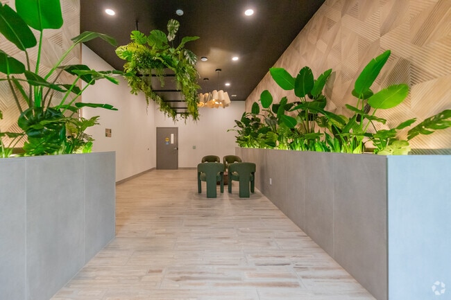 Lobby - 112 St. James Street