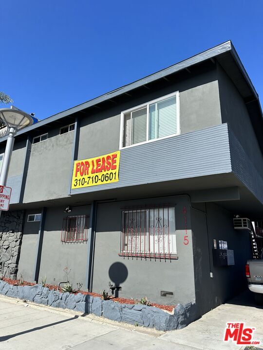Building Photo - 4115 W Century Blvd