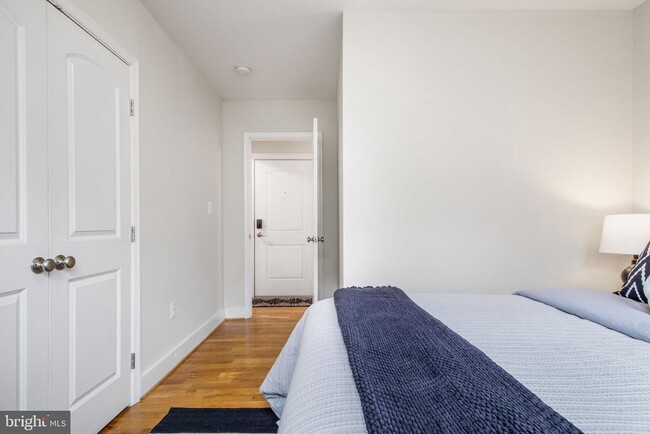 Foto del edificio - 417 18th St NE