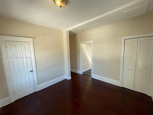 Building Photo - 1309 SE 1st St