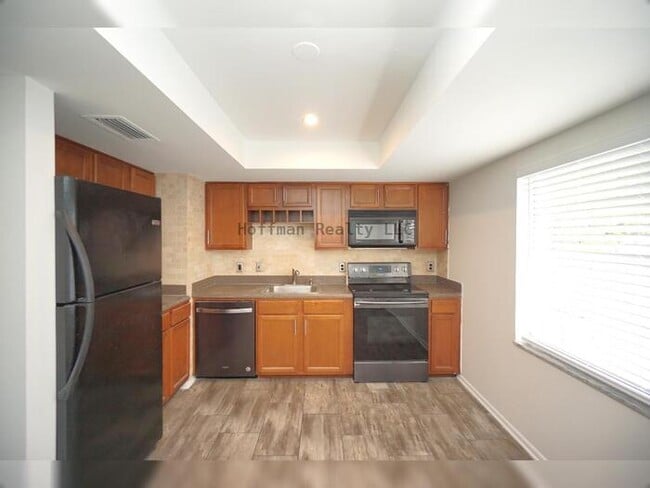 Photo - Hyde Park/Soho 2/1 Condo