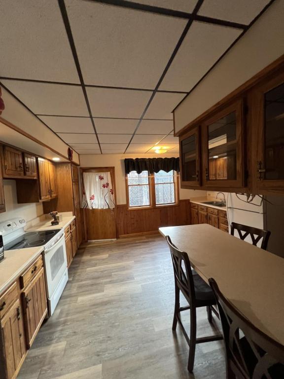 Building Photo - 1074 Priestley Ave