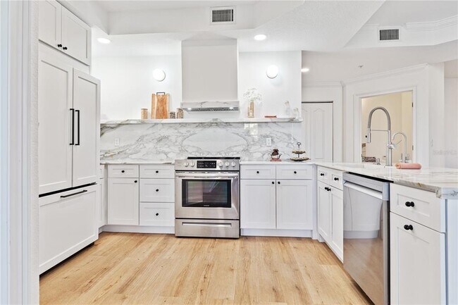 Foto del edificio - 750 4th Ave S