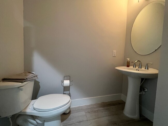 Building Photo - Upscale Modern Townhome located at Aqua Be...