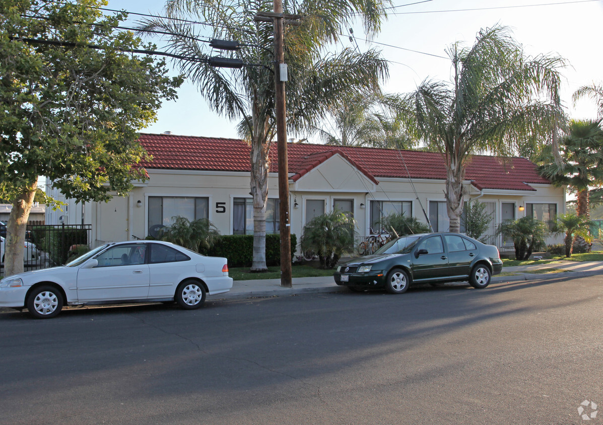 Foto del edificio - Carlton Court