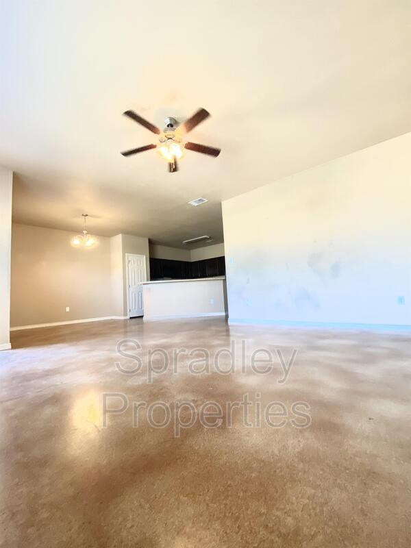Foto del edificio - 7021 Cameron Park Rd