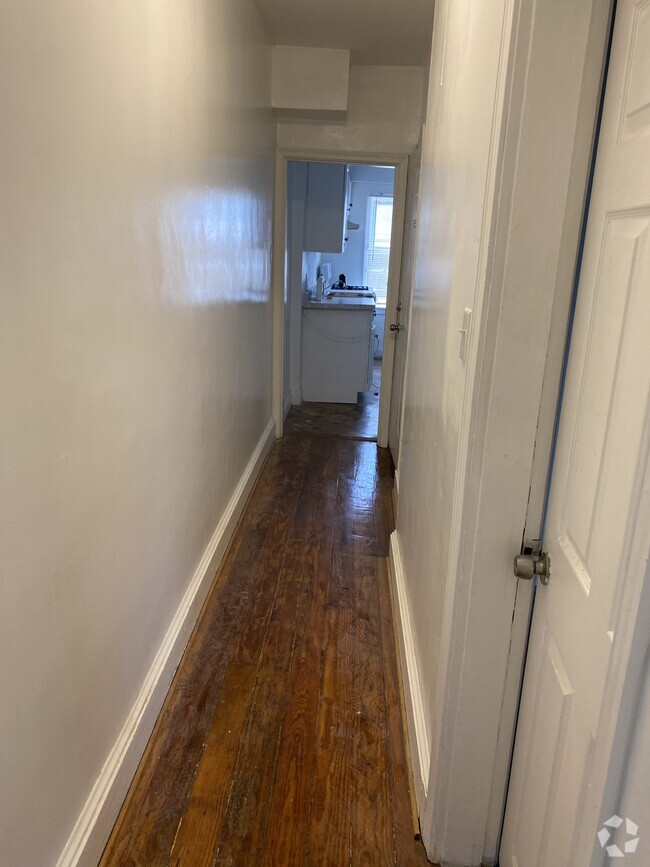 Building Photo - 2036 Druid Hill Ave