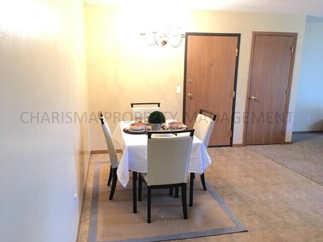 Foto del edificio - 1115 Teakwood St