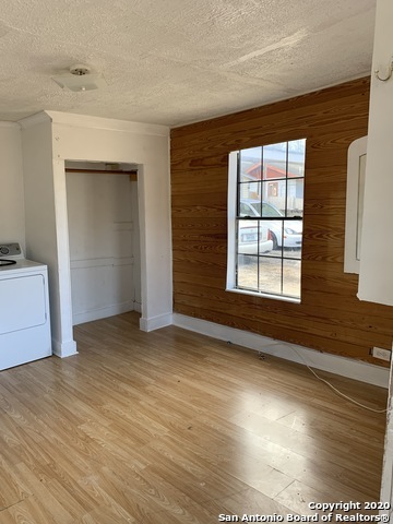 Building Photo - 1814 Aransas Ave