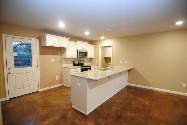 Foto del edificio - 3/2 Open Floor Plan, One Level in Sherwood