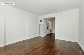 Building Photo - 340 E 23rd St