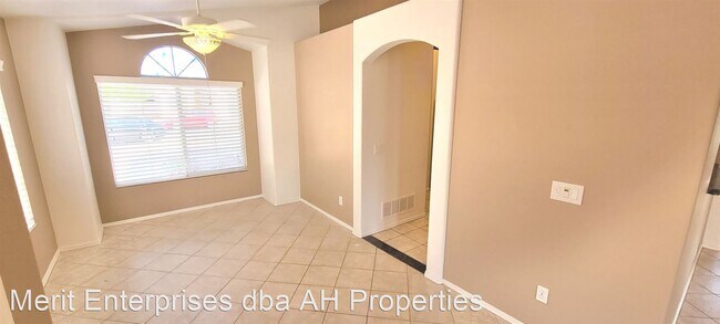 Foto del edificio - 3 br, 2 bath House - 205 W JASPER DR