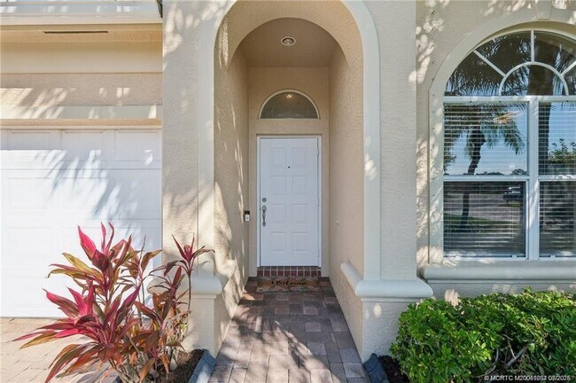 Foto del edificio - 3796 NW Deer Oak Dr