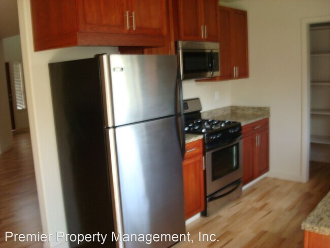 Building Photo - 3 br, 2.5 bath House - 5202 NE 29th Ave