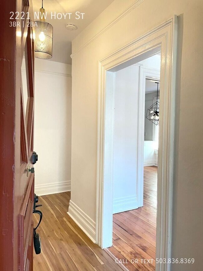Foto del edificio - 2221 NW Hoyt St