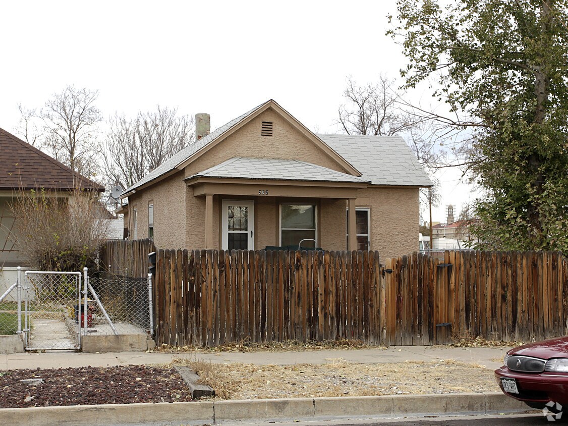 Foto principal - 207 Spring St