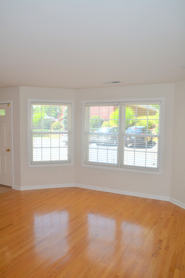 Living Room - 793 Federal Rd