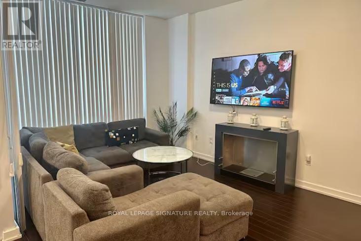 Primary Photo - 430-430 Lake Shore Blvd W