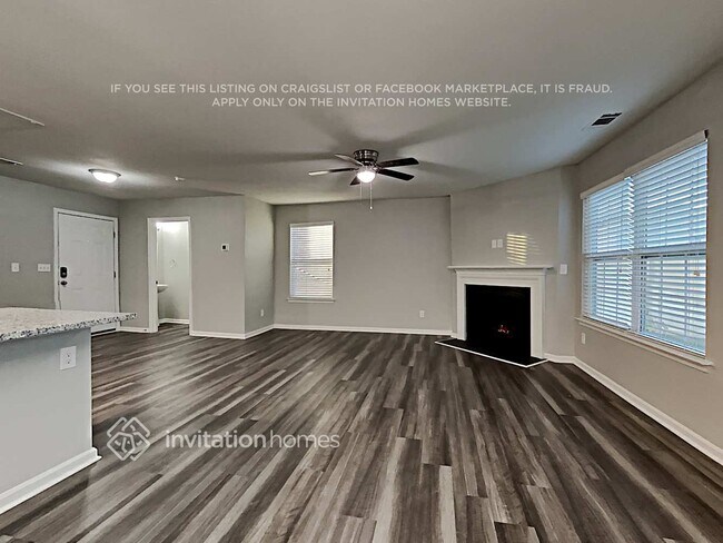 Foto del edificio - 6415 Maple Creek Ct