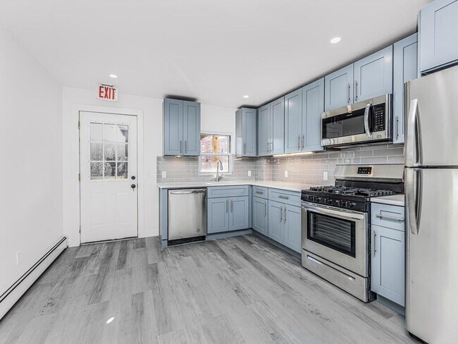 Building Photo - 134-136 Cortlandt Street