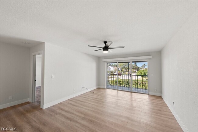 Foto del edificio - 1535 Trafalgar Ln