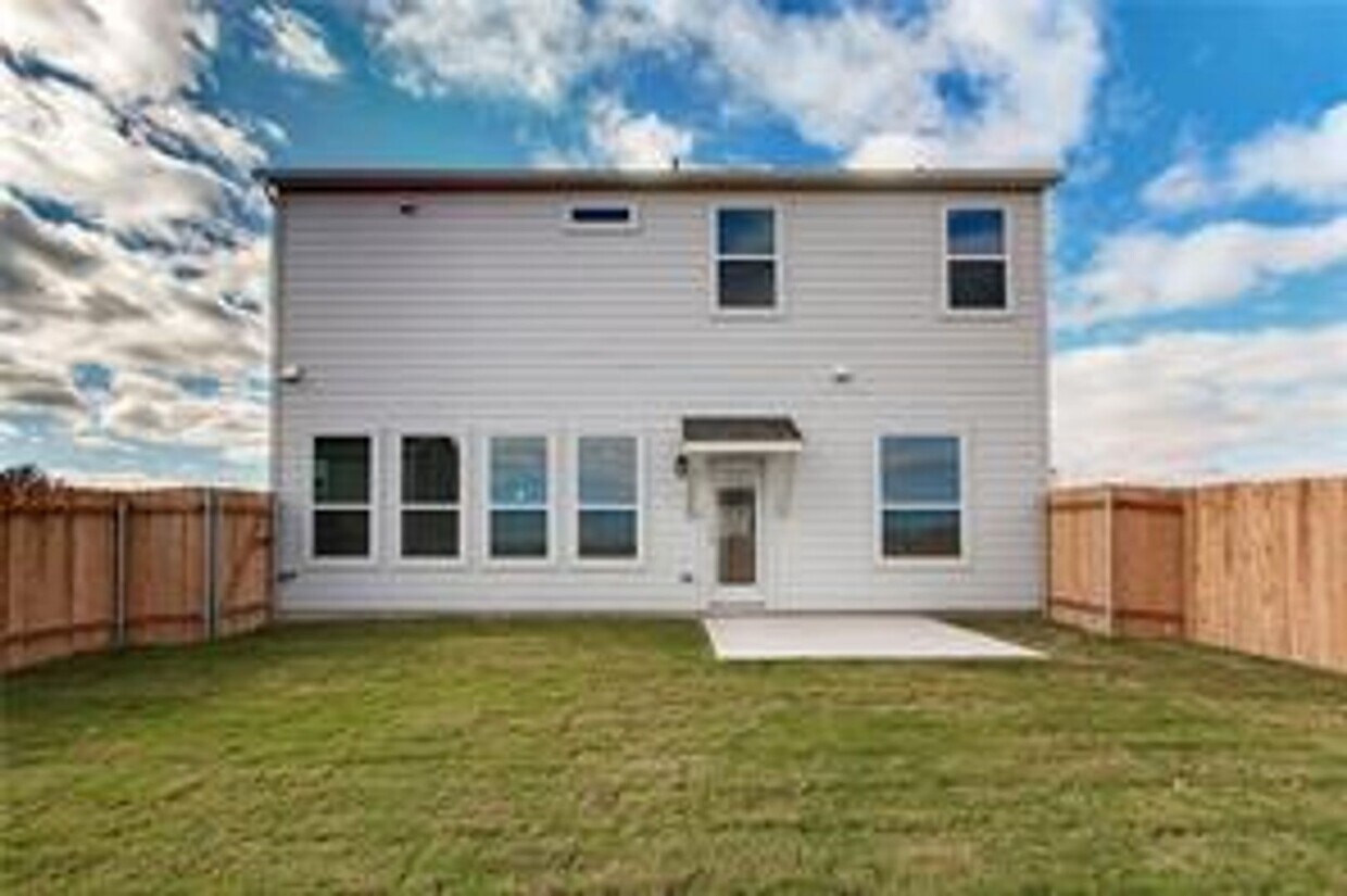 Foto principal - 15009 Ryman Rd