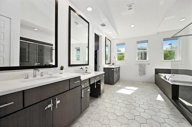 Building Photo - 5317 Agatha Cir