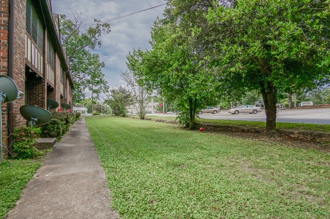 Building Photo - Jefferson Apartments