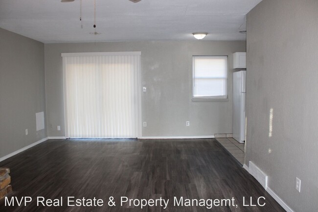 Foto del edificio - 3 br, 1 bath House - 901 N. Lotus