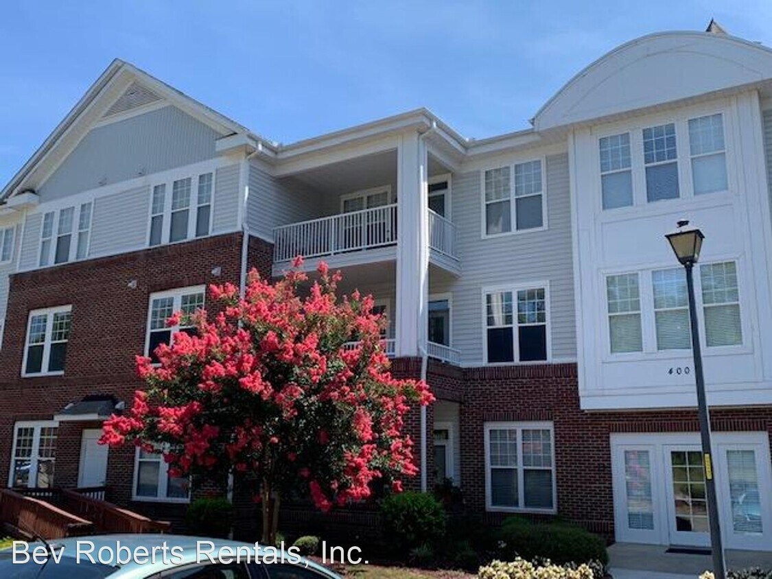 Primary Photo - 3 br, 2 bath House - 426 Eyam Hall Lane